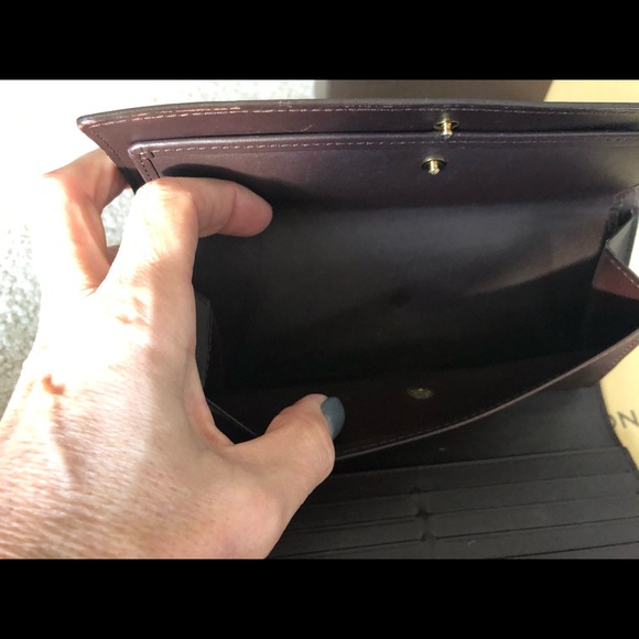 Louis Vuitton Sarah Vernis Amarante Wallet! - Picture 4 of 8